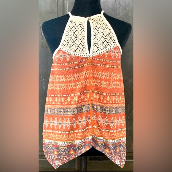 Rewind sleeveless southwestern/lace top - Size Small - Picture 3 of 9
